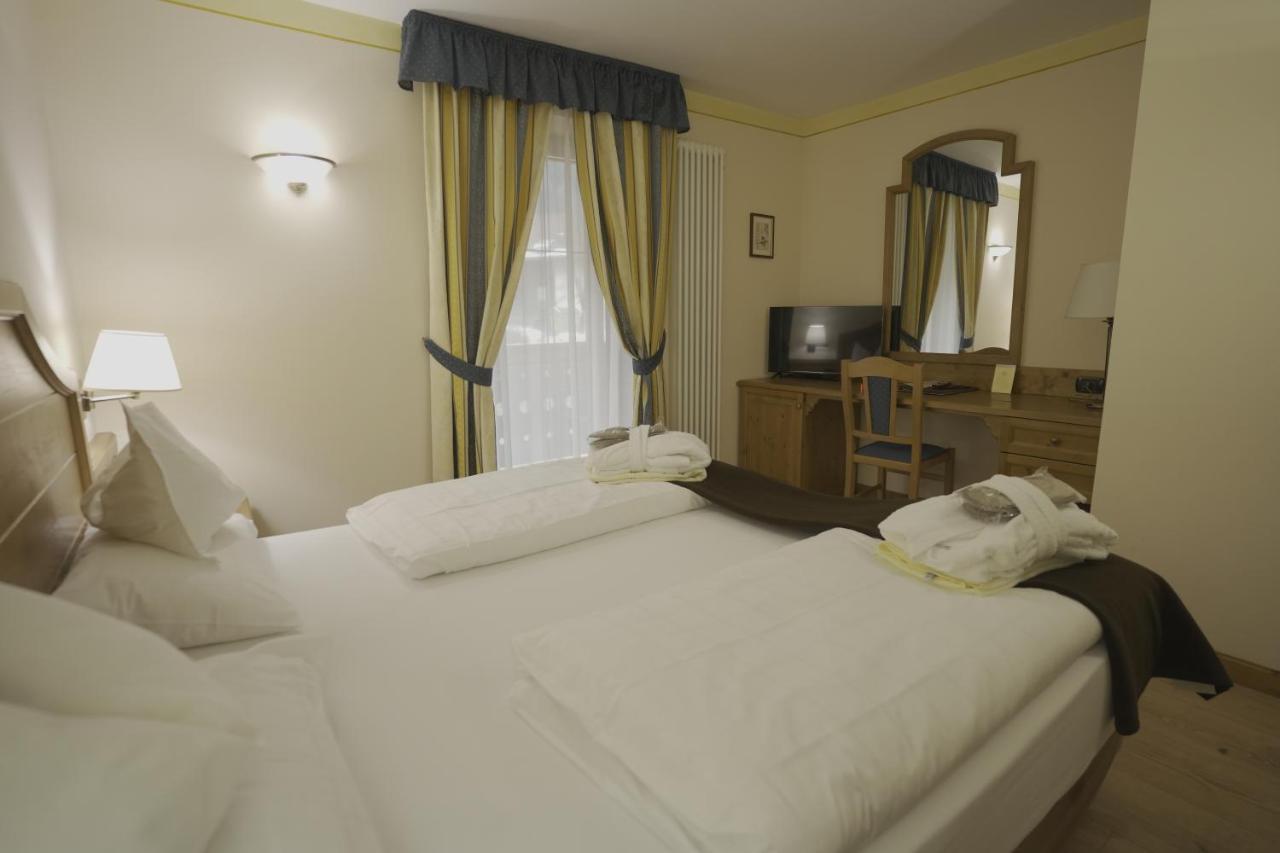 Hotel Al Parco モエナ エクステリア 写真