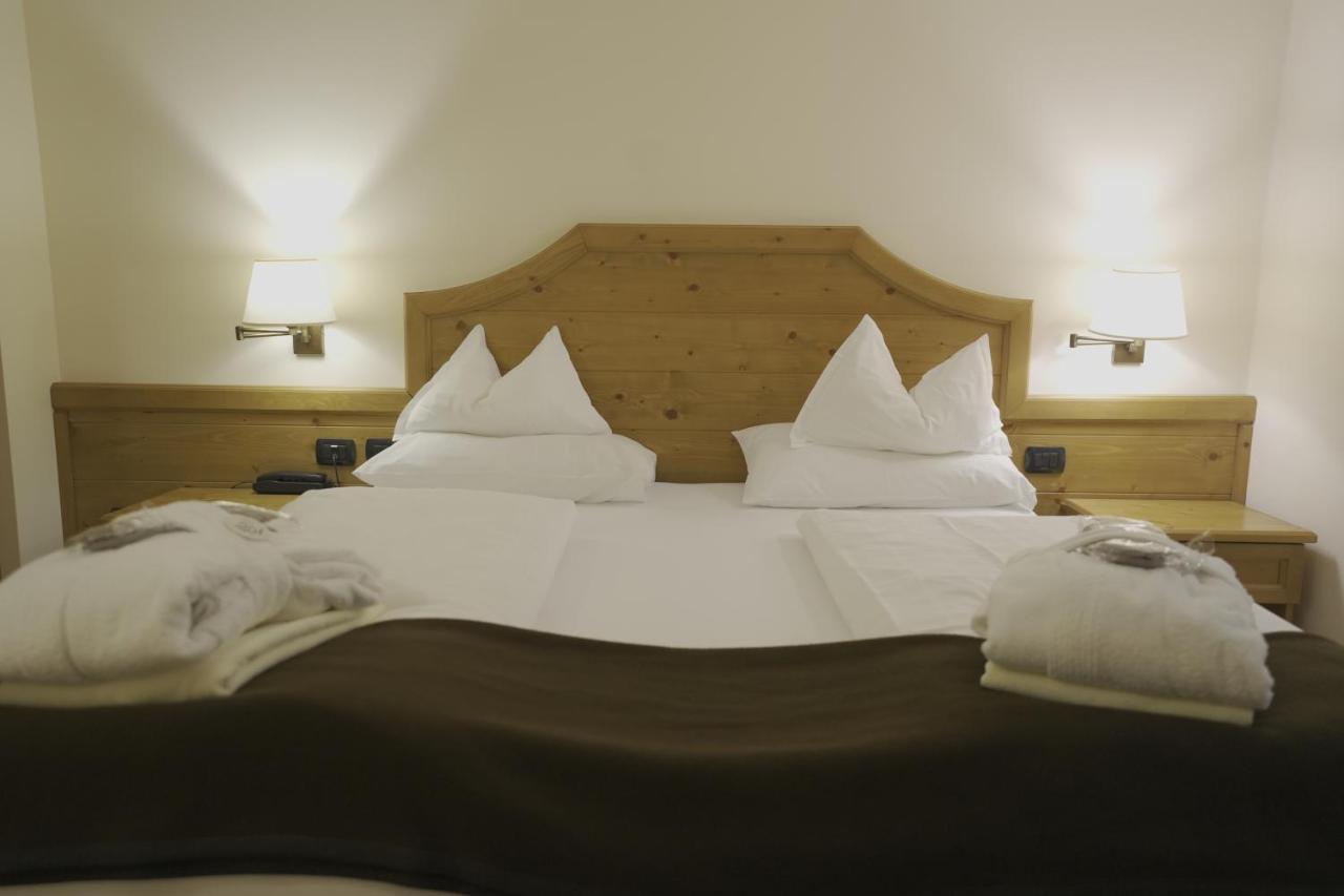 Hotel Al Parco モエナ エクステリア 写真